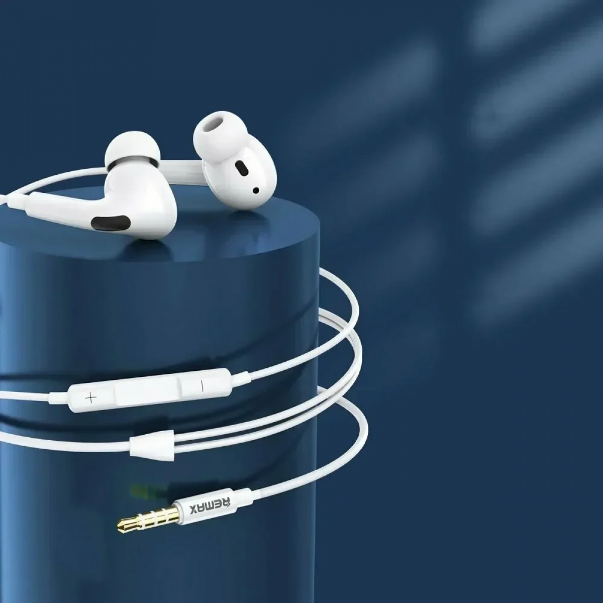 AIRPLUS PRO WIRED EARPHONE RM310 WHITE - Image 2