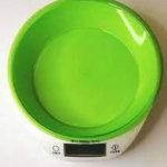 strongyli-psifiaki-zygaria-kouzinas-me-prasino-bol-a012