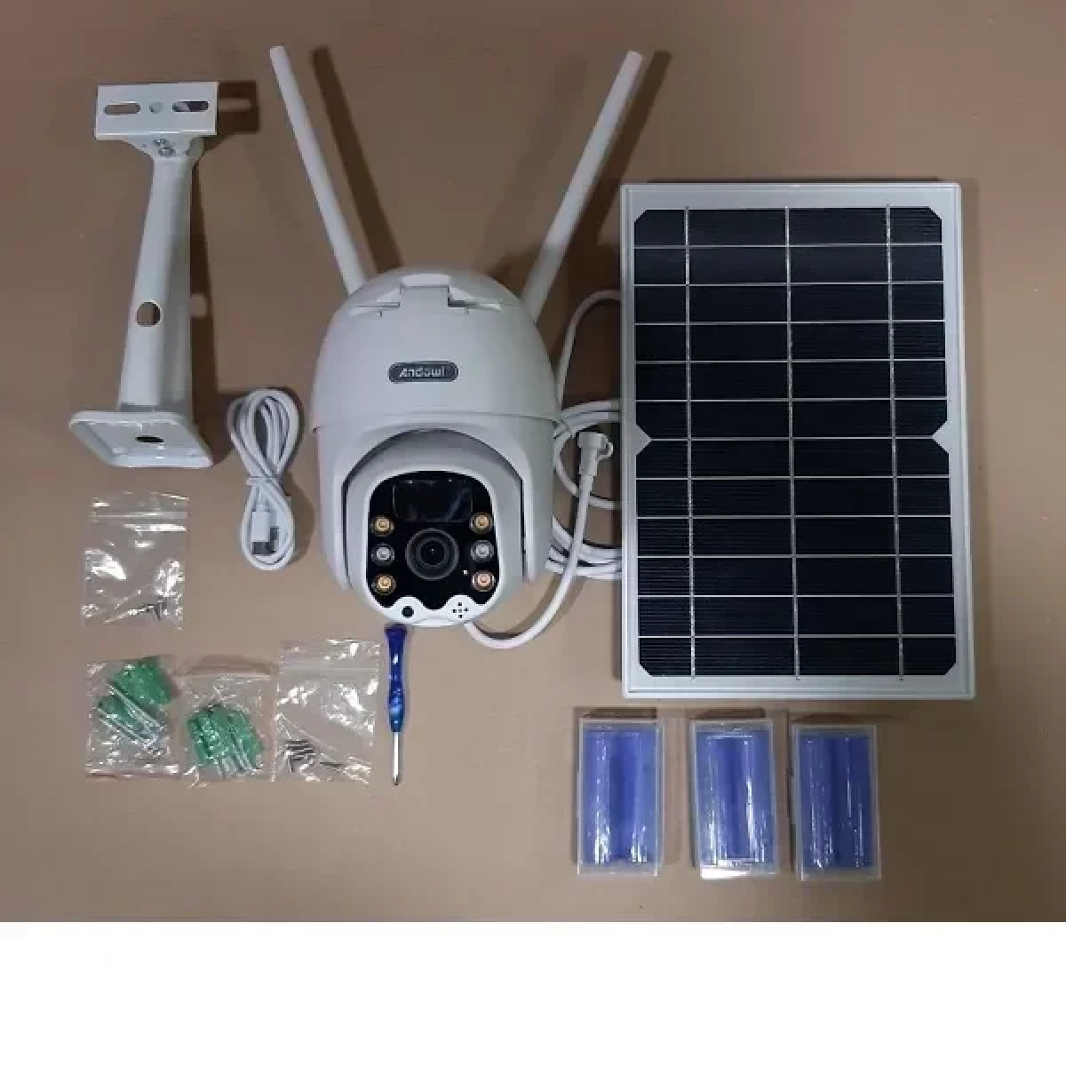 Εξωτερική ηλιακή κάμερα ασφαλείας 5.0MP wifi Andowl Q-S33