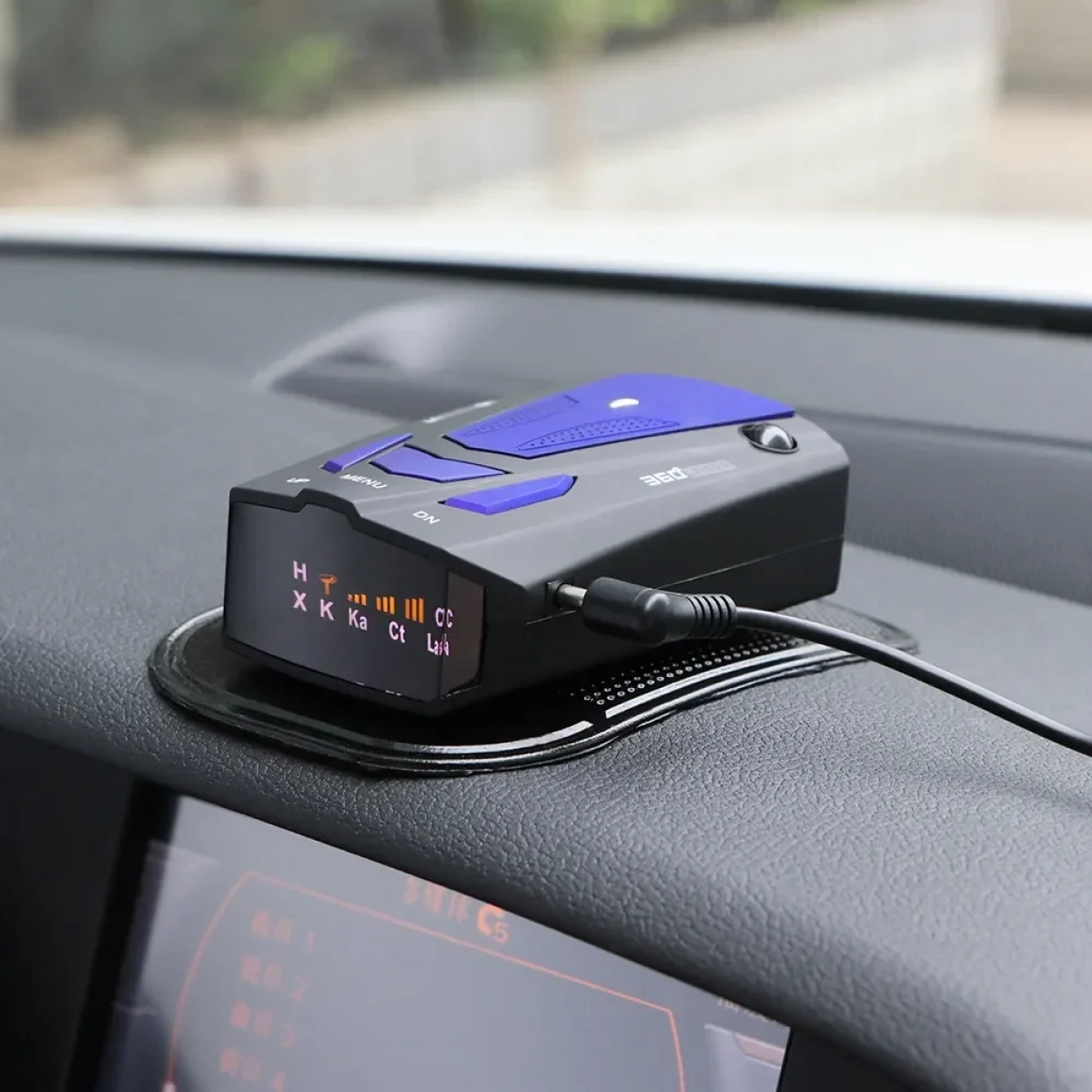 Συσκευή Εντοπισμού Radar Ταχείας Κυκλοφορίας Anti Radar Detector V7