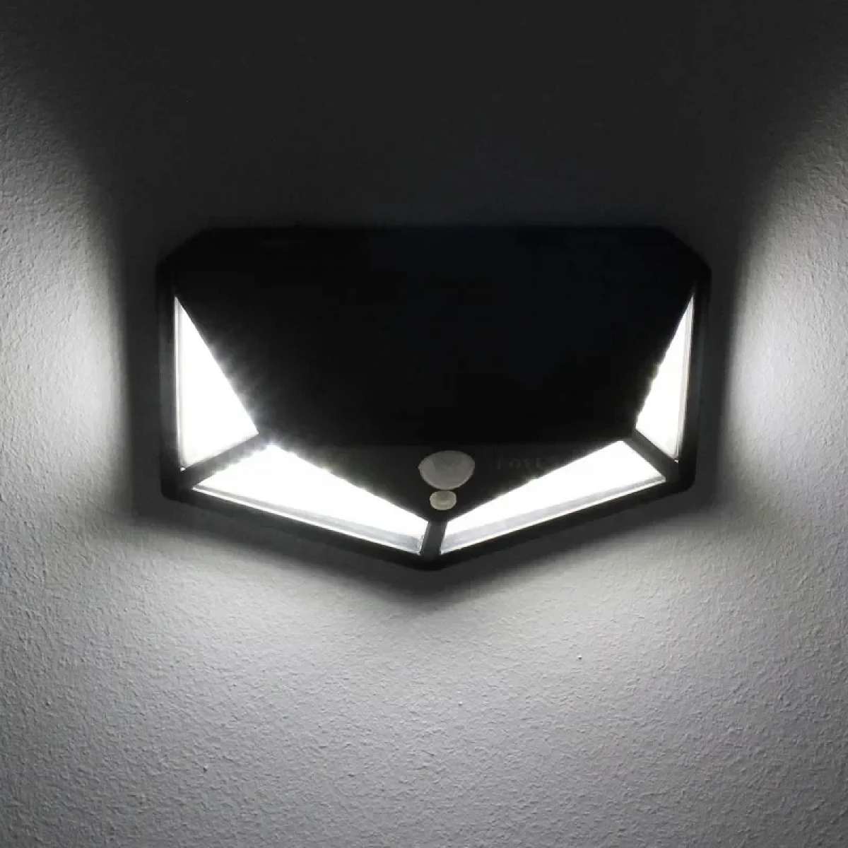 Ηλιακό Φωτιστικό με Ανιχνευτή Κίνησης 114 LED 30W FOYU FO-TA008 - Μαύρο