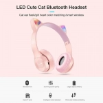 P47M Cat Ear Ασύρματα/Ενσύρματα On Ear Ακουστικά Λευκά