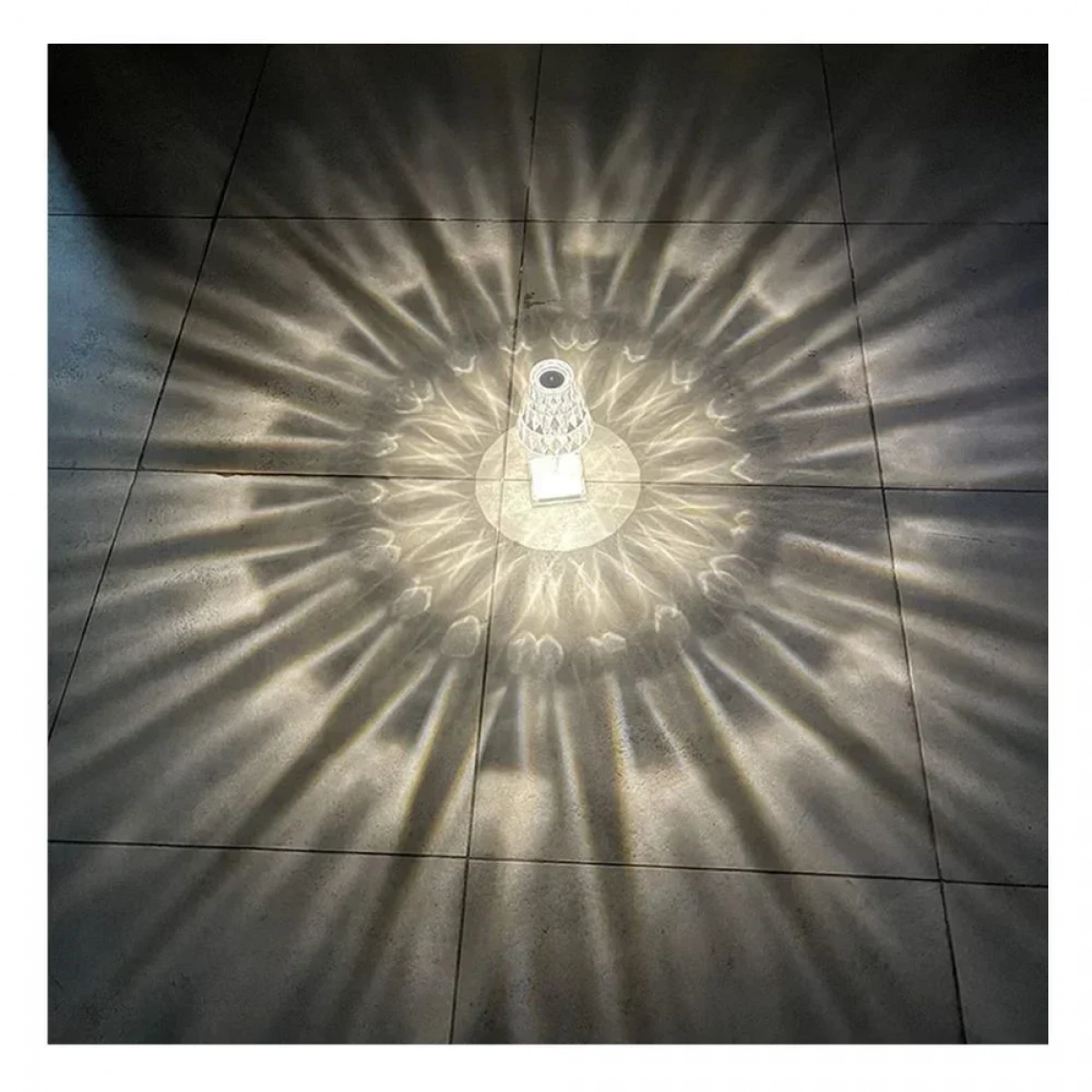 Διαφανές επιτραπέζιο φωτιστικό Crystal lamp