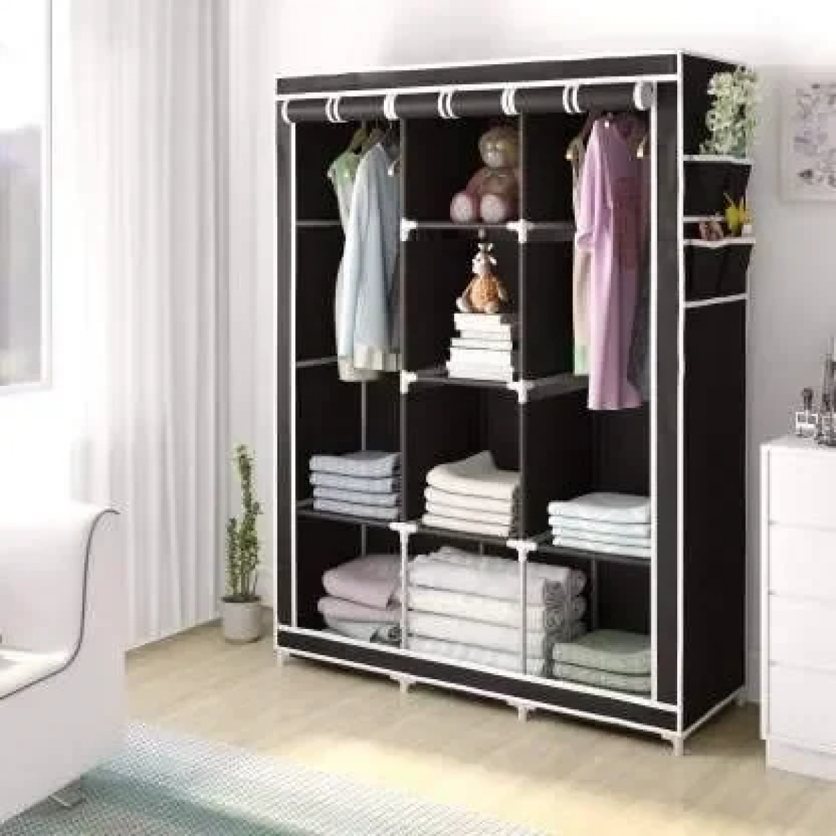Ντουλάπα Τριπλή Με 8 Ράφια 130x45x175cm Μαύρη