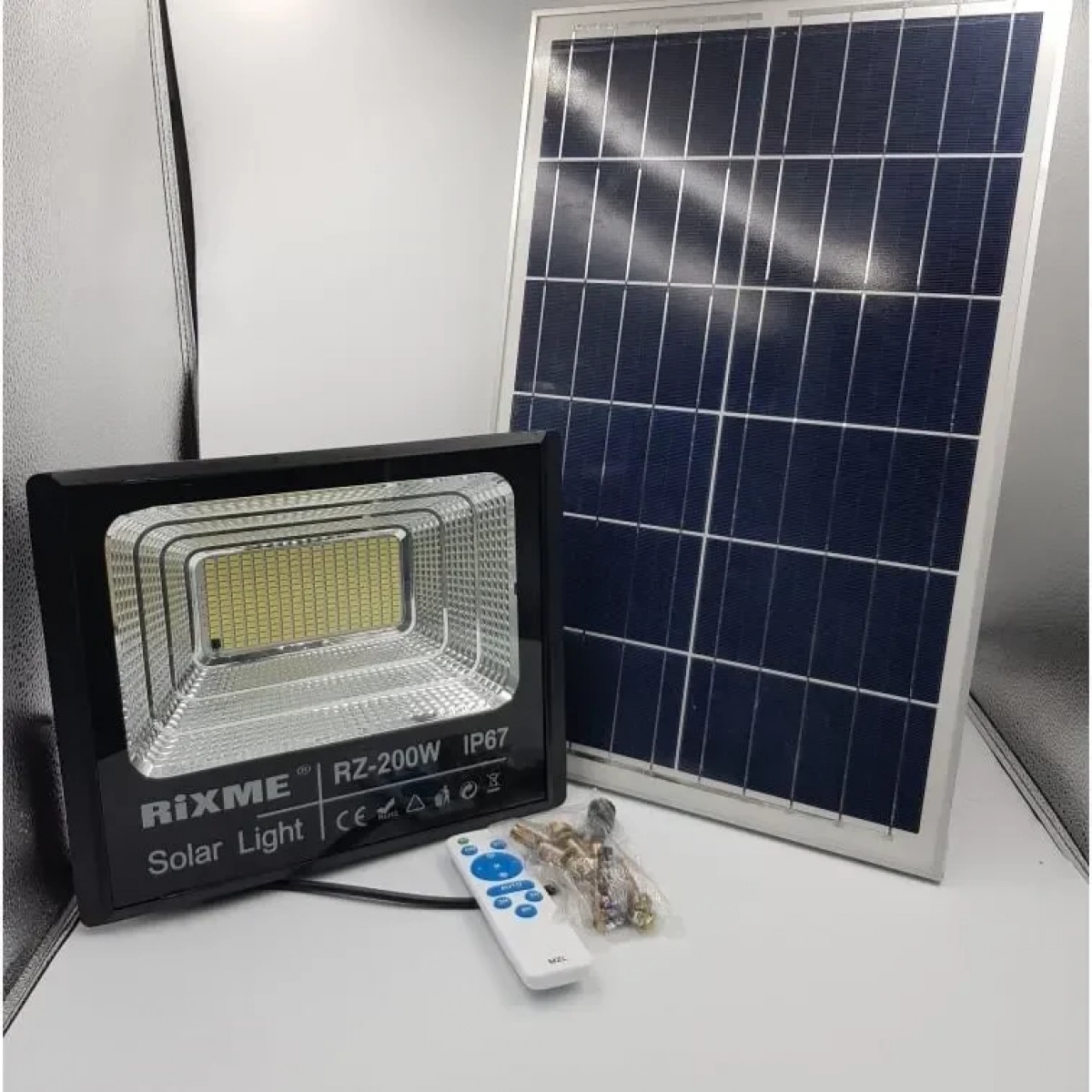 Ηλιακός προβολέας 200W με πάνελ RIXME