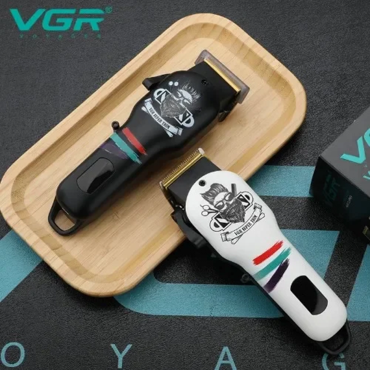VGR V-699 Επαναφορτιζόμενη Κουρευτική Μηχανή Άσπρη
