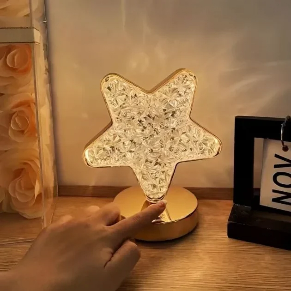 Led επαναφορτιζόμενο φωτιστικό αστέρι με εφέ κρυστάλλου και 3 εναλλαγές φωτισμού - χρυσό