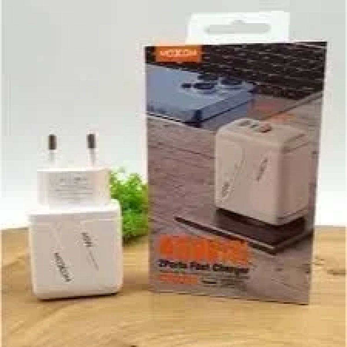 Moxom (MX-HC98) Φορτιστής Χωρίς Καλώδιο με Θύρα USB-A και USB-C 45W Power Delivery Λευκός