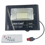 Στεγανός Ηλιακός Προβολέας IP66 Ισχύος 50W με Τηλεχειριστήριο και Ψυχρό Λευκό Φως σε Μαύρο χρώμα JT-BJ50W