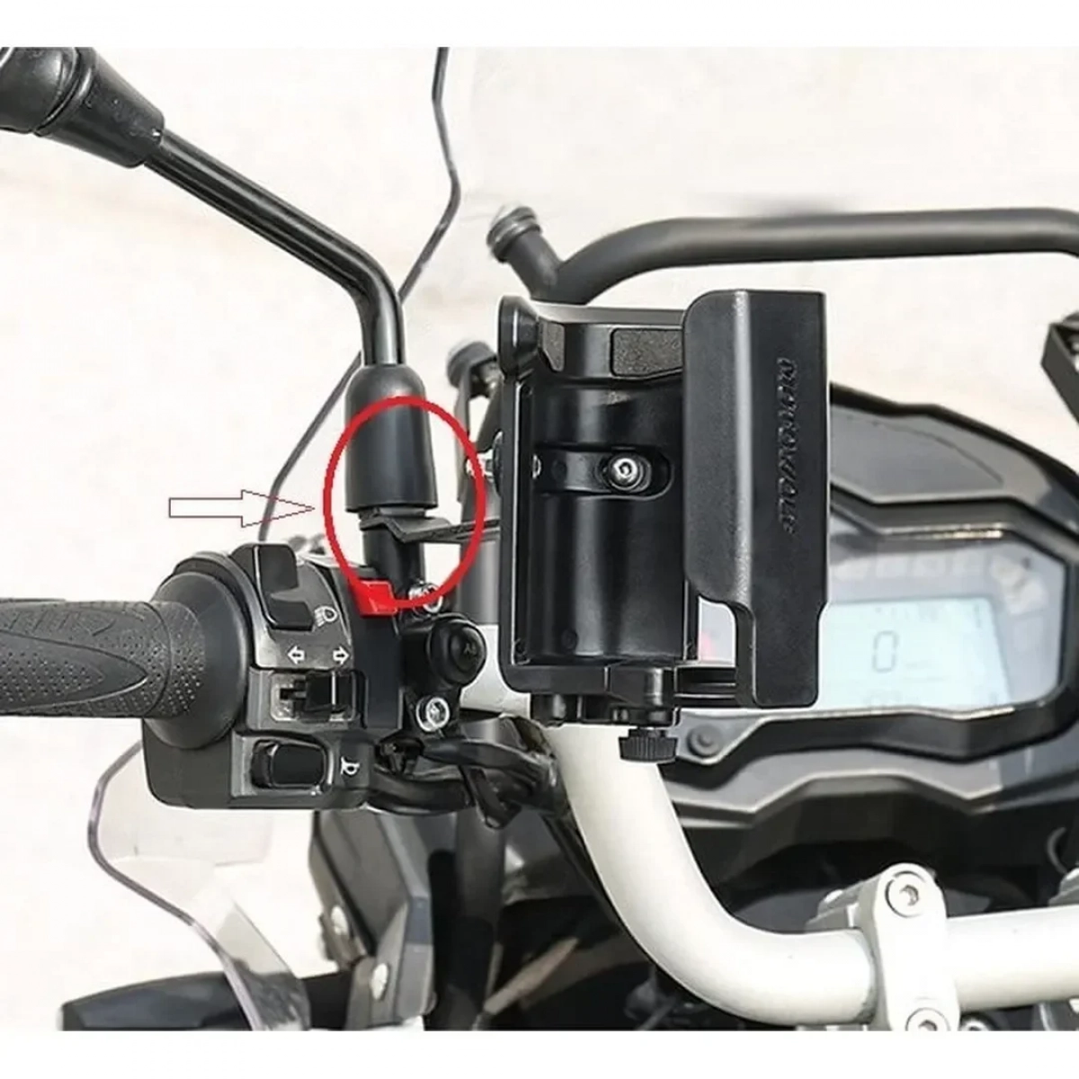 Ρυθμιζόμενη ποτηροθήκη τιμονιού Motowolf MDL3518