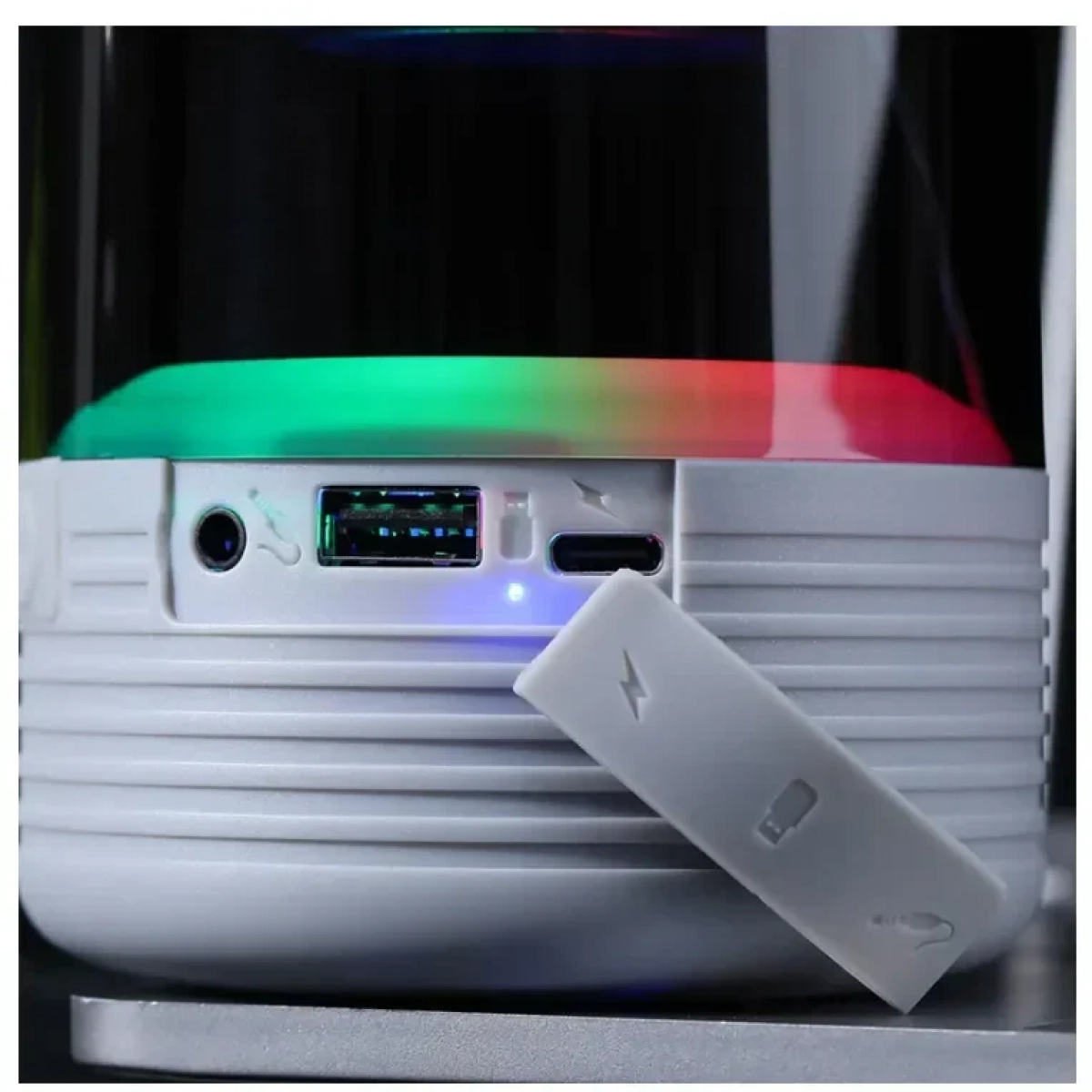 T&G TG-369 Ηχείο Bluetooth 5W με Ραδιόφωνο και Διάρκεια Μπαταρίας έως 2 ώρες Πράσινο