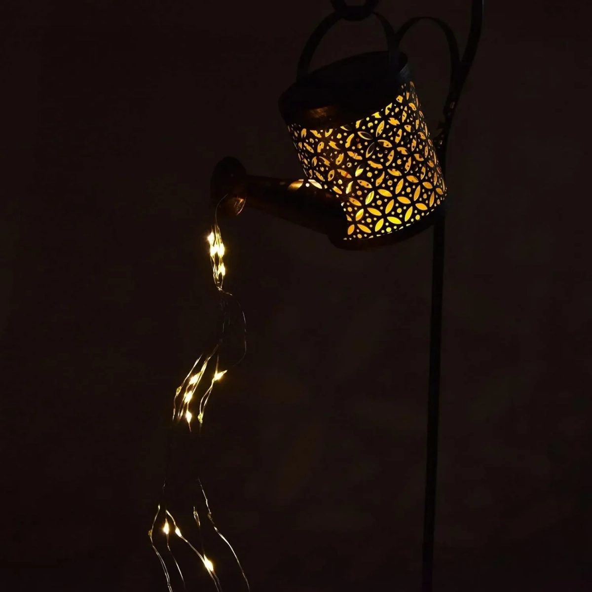 Ηλιακό Ρετρό Φωτιστικό Ποτιστήρι LED με Βραχίονα Στήριξης σε Χρυσό Χρώμα