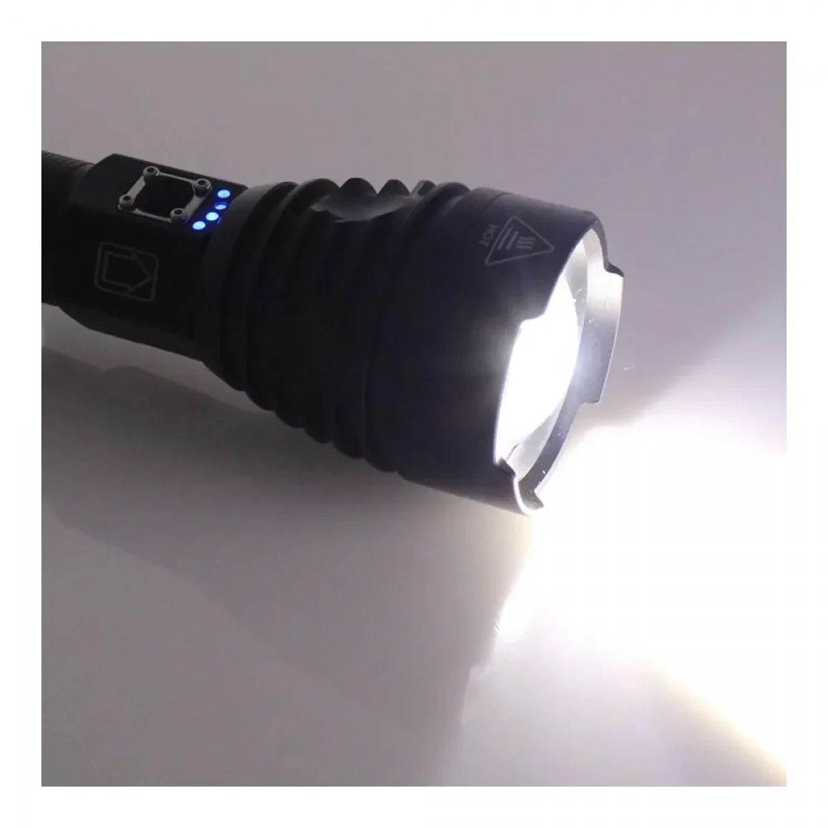 Επαναφορτιζόμενος φακός LED USB 5V ψυχρό λευκό με 3 λειτουργίες φωτισμού P90 - Image 3
