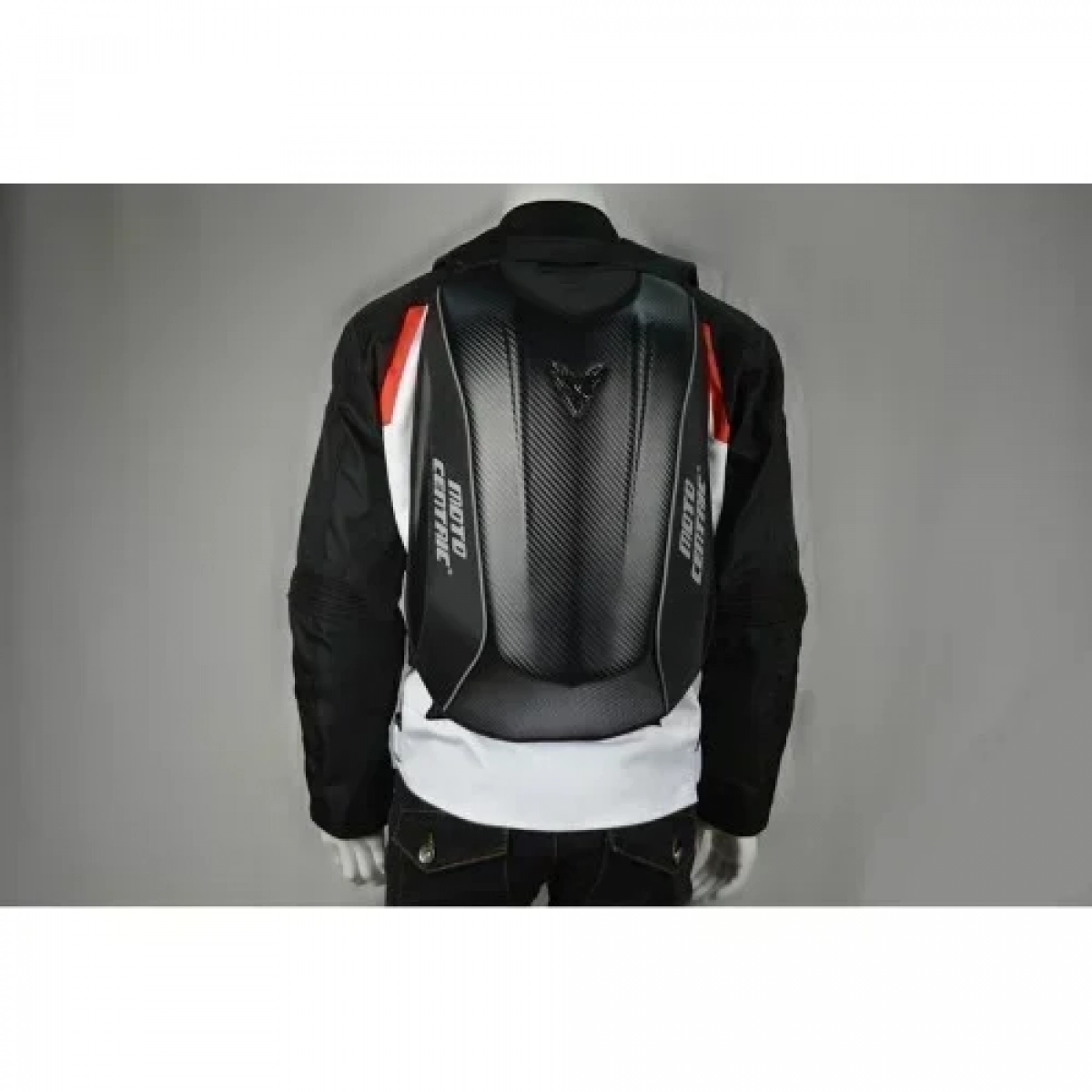 Σακίδιο πλάτης αναβάτη 48L Carbon Moto Centric