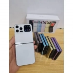 Αναδιπλούμενο Κινητό Τηλέφωνο 2.4'' με 2 sim i15 Pro Λευκό