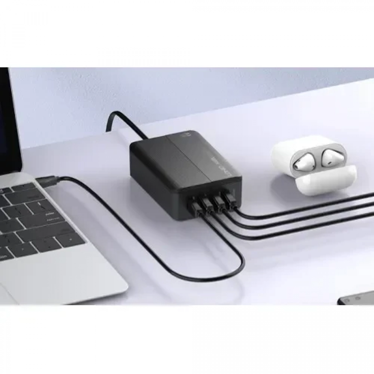 Βάση Φόρτισης με 2 Θύρες USB-A και 2 Θύρες USB-C 65W Power Delivery σε Μαύρο χρώμα Ldnio A4808Q