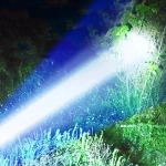 Επαναφορτιζόμενος Φακός 4-σε-1 LED μεγάλης εμβέλειας Andowl Q-D919