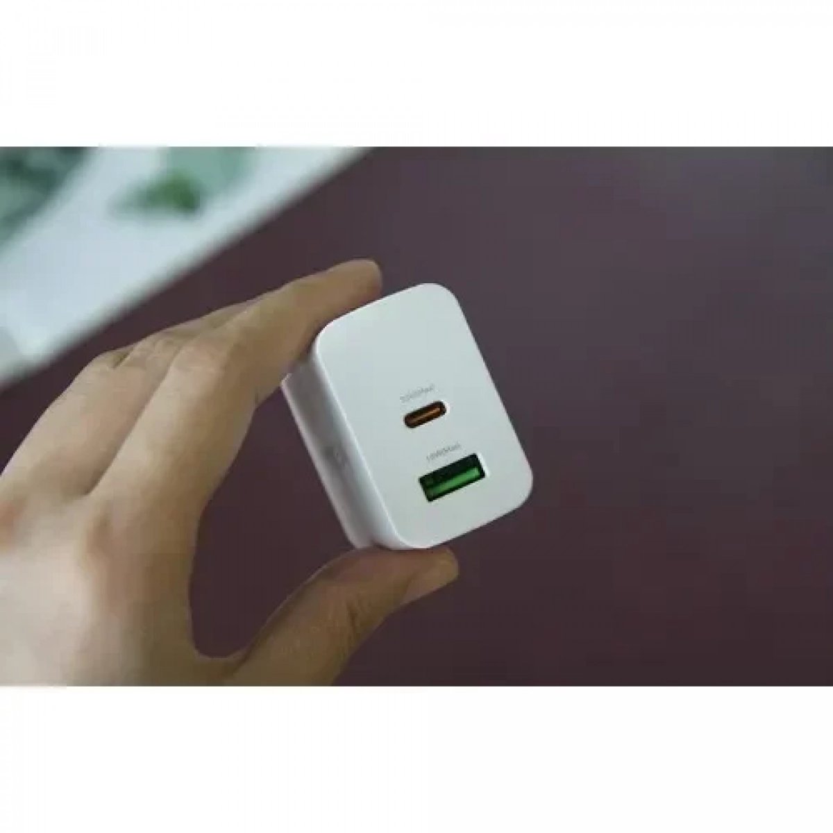 Remax RP-U122 Φορτιστής Χωρίς Καλώδιο με Θύρα USB-A και Θύρα USB-C 33W Λευκός