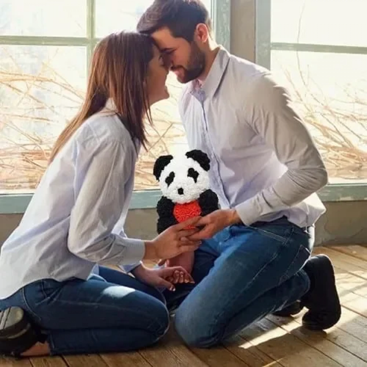 Αρκουδάκι Panda 40cm από τεχνητά τριαντάφυλλα με Καρδιά Rose Bear SDS-23861