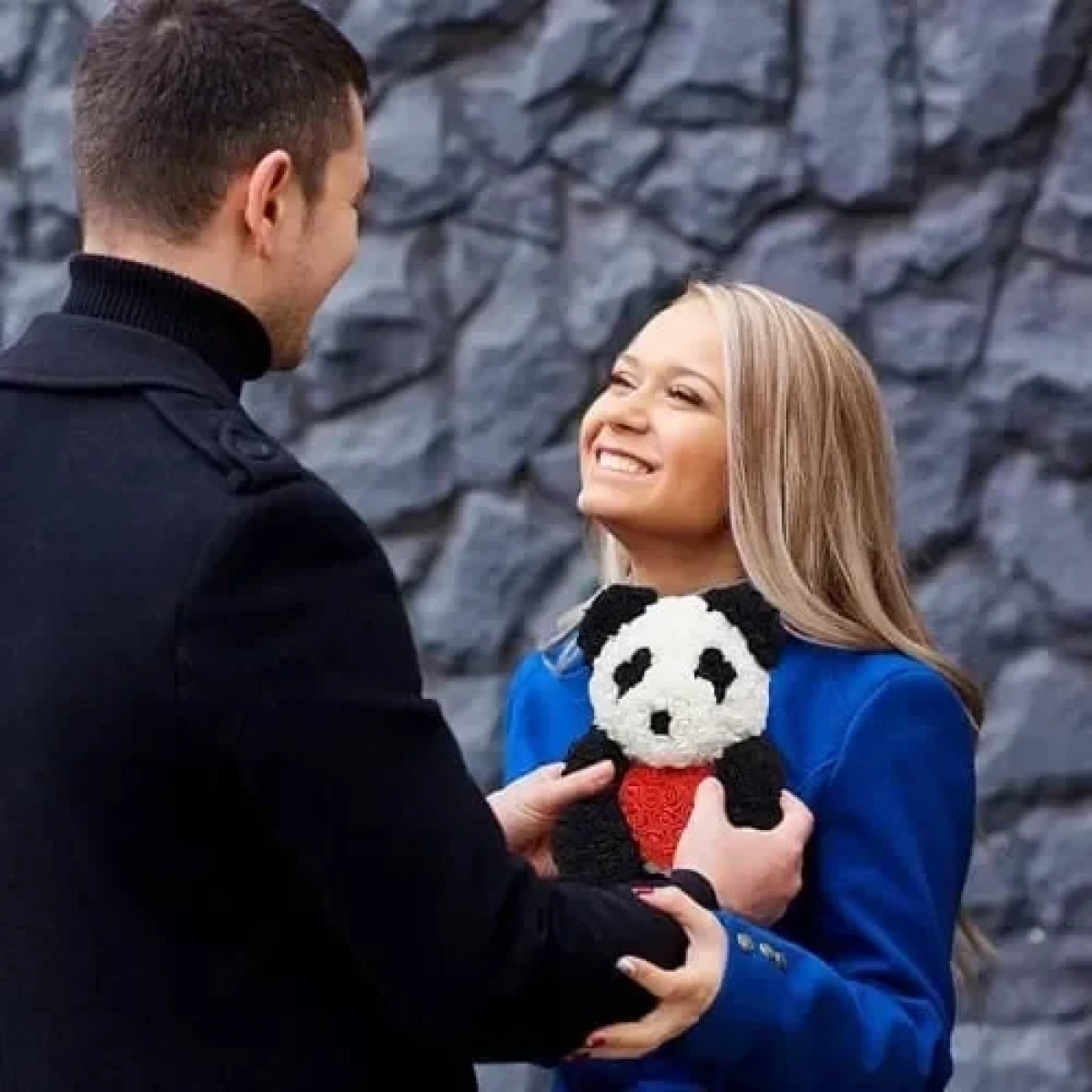 Αρκουδάκι Panda 40cm από τεχνητά τριαντάφυλλα με Καρδιά Rose Bear SDS-23861
