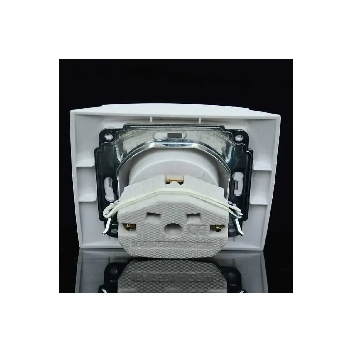 Πρίζα Σούκο Yaweitai YW-2506