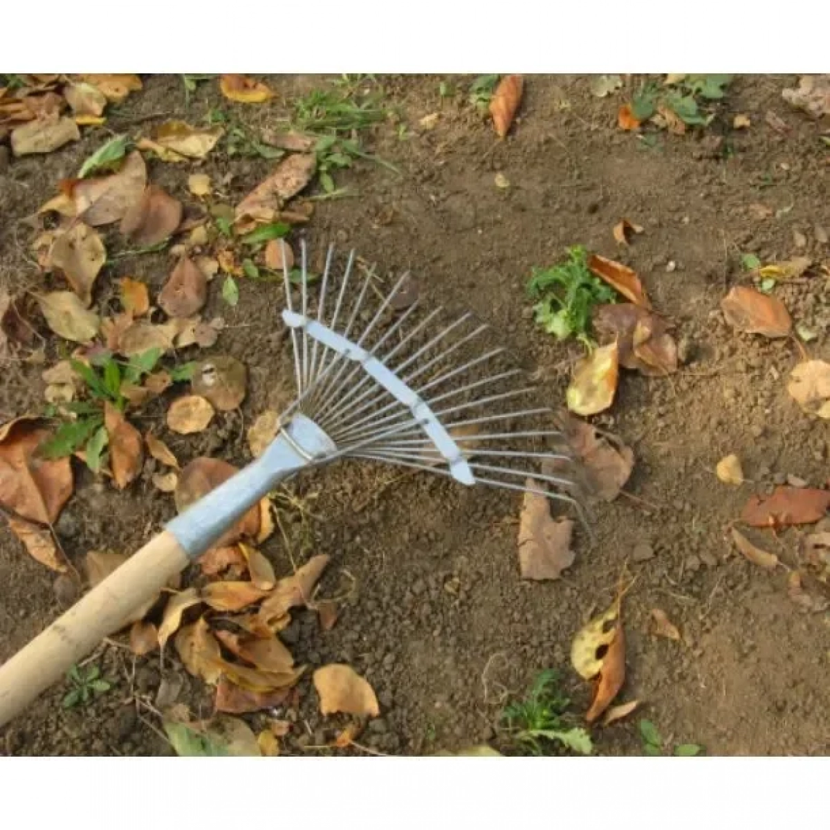 Τσουγκράνα Κήπου Πτυσσόμενη KMT tools 5203642103602