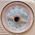 Επαναφορτιζόμενο επιτραπέζιο ραδιόφωνο με Bluetooth και TWS CMIK MK-2181BT ροζ - Image 2