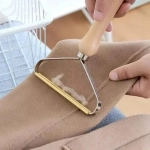 Οικολογικός αποχνουδωτής ρούχων, υφασμάτων & ταπετσαριών - ξύλινο - Image 3