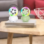 Επαναφορτιζόμενος Ανεμιστήρας USB με Λαβή & LED σε σχήμα Αστροναύτης - Πράσινο