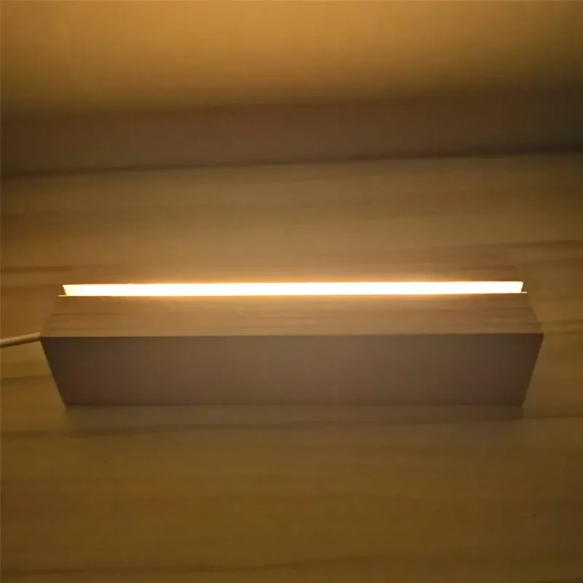 LED Ξύλινη 3D Βάση για Plexiglass με Θερμό Φωτισμό