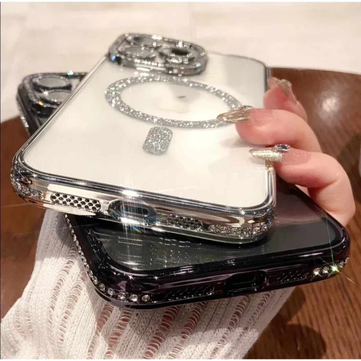 Θήκη Σιλικόνης Glitter and Strass MagSafe με Προστασία Κάμερας Ασημί iPhone 16 Pro Max