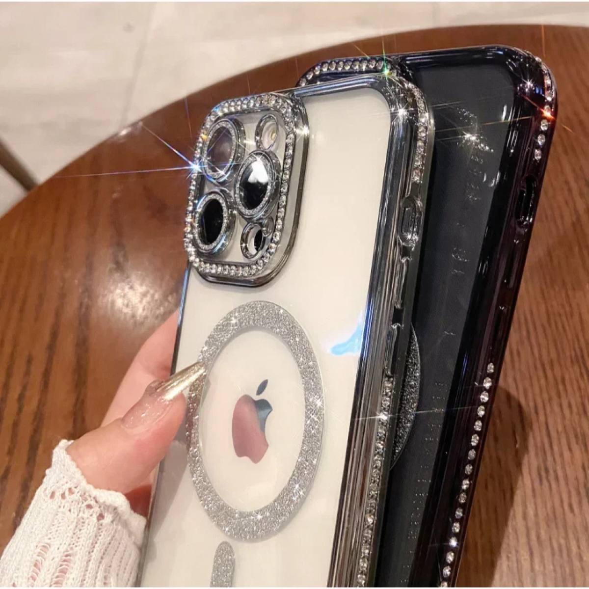 Θήκη Σιλικόνης Glitter and Strass MagSafe με Προστασία Κάμερας Ασημί iPhone 16 Pro Max