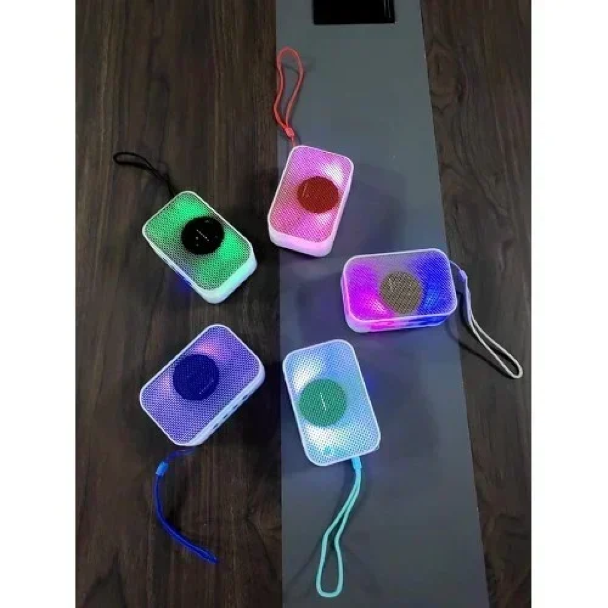 A011 Μίνι Ασύρματο Φορητό Ηχείο Bluetooth με LED Φωτισμό