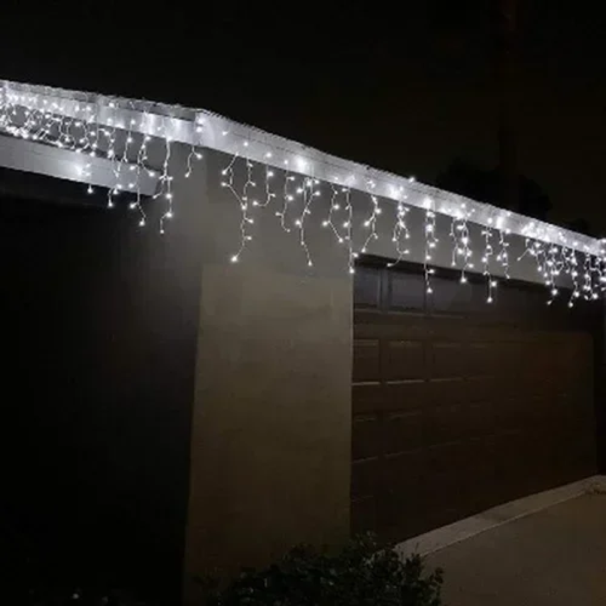 Χριστουγεννιάτικα λαμπάκια "βροχή" 200LED 3m (10m*0.4m) ψυχρού λευκού φωτισμού Aigostar - Image 2