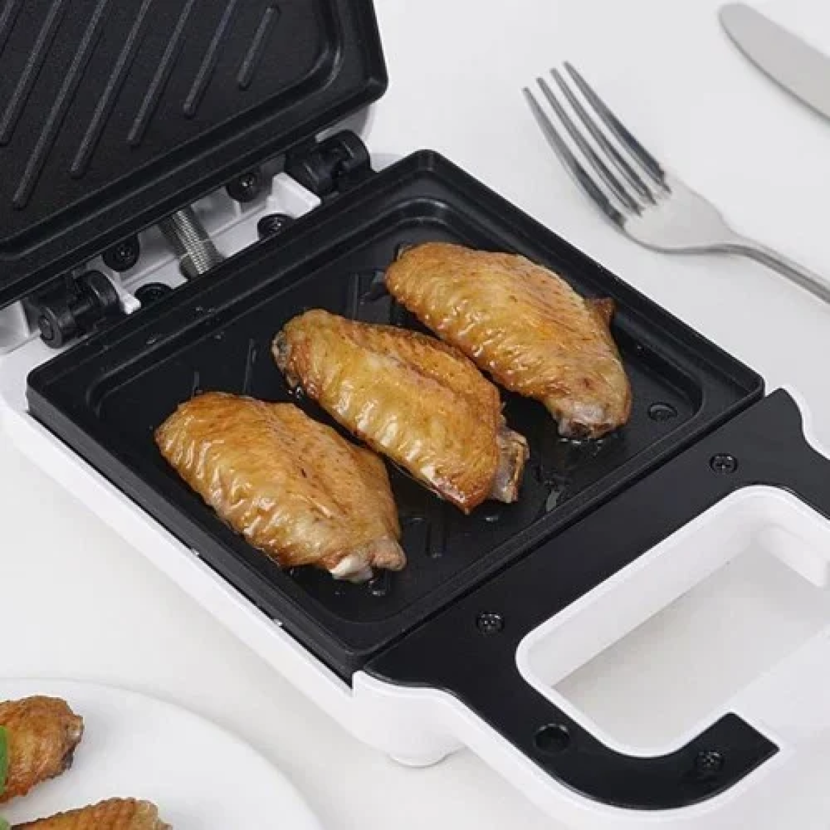 Μίνι Τοστιέρα Φορητή 800W με ραβδώσεις Andowl Q-JK01
