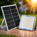 Αδιάβροχος ηλιακός προβολέας LED 5000W με πάνελ Jortan