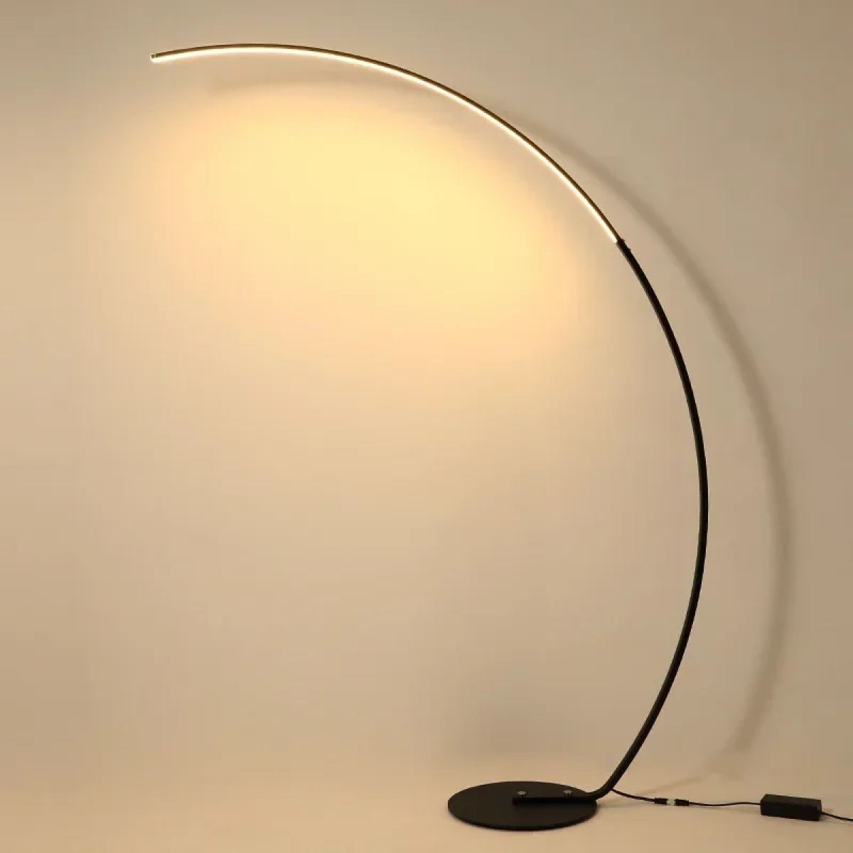 Επιδαπέδιο Nordic Φωτιστικό LED 170cm Dimmable Λευκού Χρώματος με Τηλεχειριστήριο G16-Q35 – Μαύρο