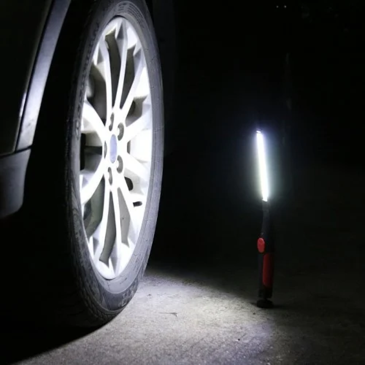 LED Επαναφορτιζόμενος Φακός Συνεργείου με Ρυθμιζόμενο Φως και Μαγνήτη X-Balog BL-W55 Πράσινο