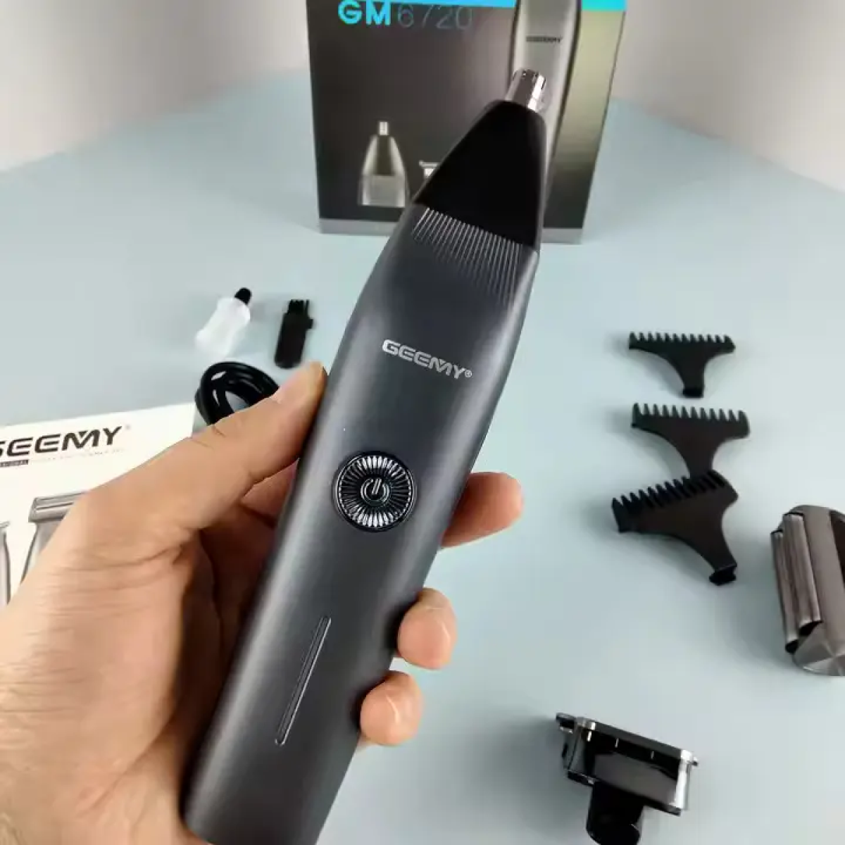 Geemy GM-6720 Επαναφορτιζόμενη Κουρευτική Μηχανή 3 σε 1 – Μαλλιά, Γένια, Μύτη/Αυτιά