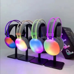 Ασύρματα Bluetooth On Ear ακουστικά με 5 ώρες λειτουργίας RGB PG580 - μαύρο - Image 2