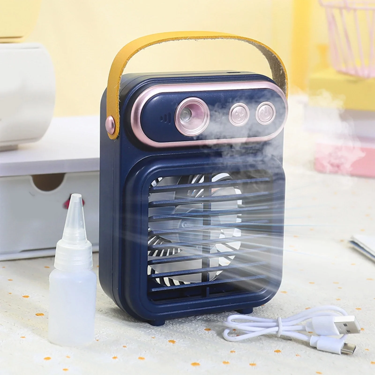 Φορητός Ρετρό Mini Ανεμιστήρας με Ψεκασμό & USB Φόρτιση – 3 Ταχύτητες | Μπλε