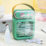Φορητός Ρετρό Mini Ανεμιστήρας με Ψεκασμό & USB Φόρτιση – 3 Ταχύτητες | Πράσινο