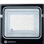 Αδιάβροχος ηλιακός προβολέας RGB 150W με πάνελ και τηλεχειριστήριο Aigostar - μαύρο - Image 4