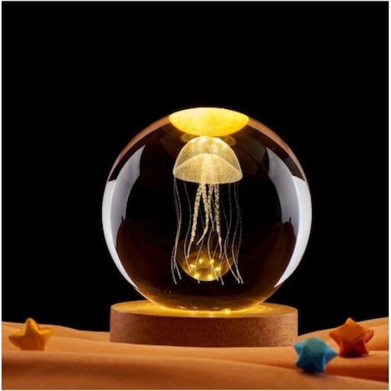 Διακοσμητική Κρυστάλλινη Χαραγμένη Σφαίρα με Ξύλινη Βάση και Θερμό Λευκό Φωτισμό LED - Mέδουσα