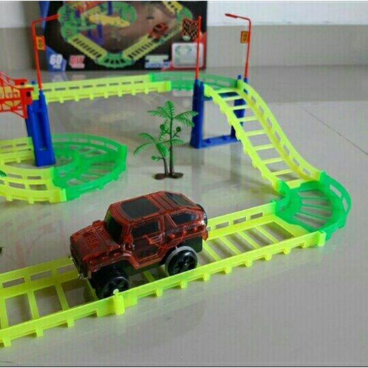 DIY Αυτοκινητόδρομος Φωσφορίζει με Γέφυρα Glow Track (2015-31)