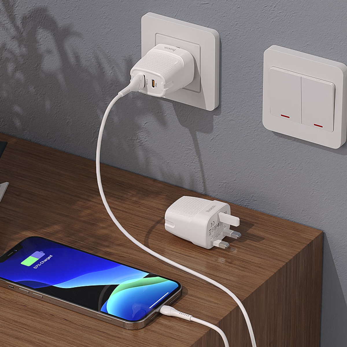 Φορτιστής 20W UK Με Θύρες USB-C & USB-A Hoco C85B Bright