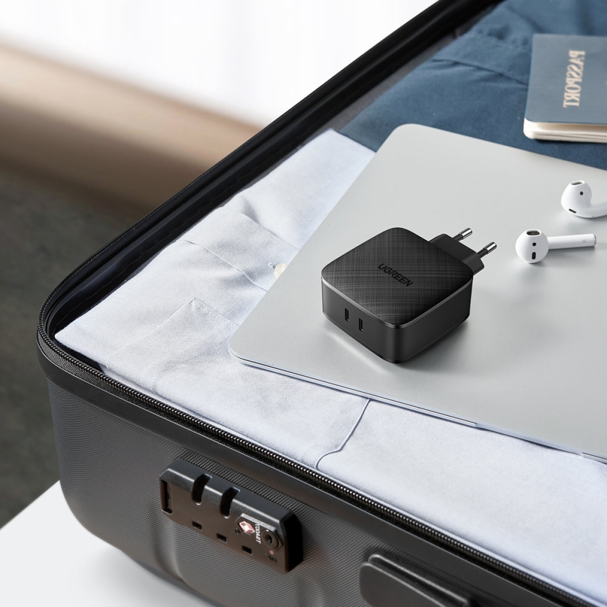 Ugreen Φορτιστής Χωρίς Καλώδιο 2x USB Type C 66W Power Delivery 3.0 Quick Charge 4.0+ black - Image 2