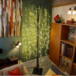 Φωτιζόμενο Δέντρο 560 Led 180cm με Θερμό Λευκό Φωτισμό & Πράσινα Φύλλα