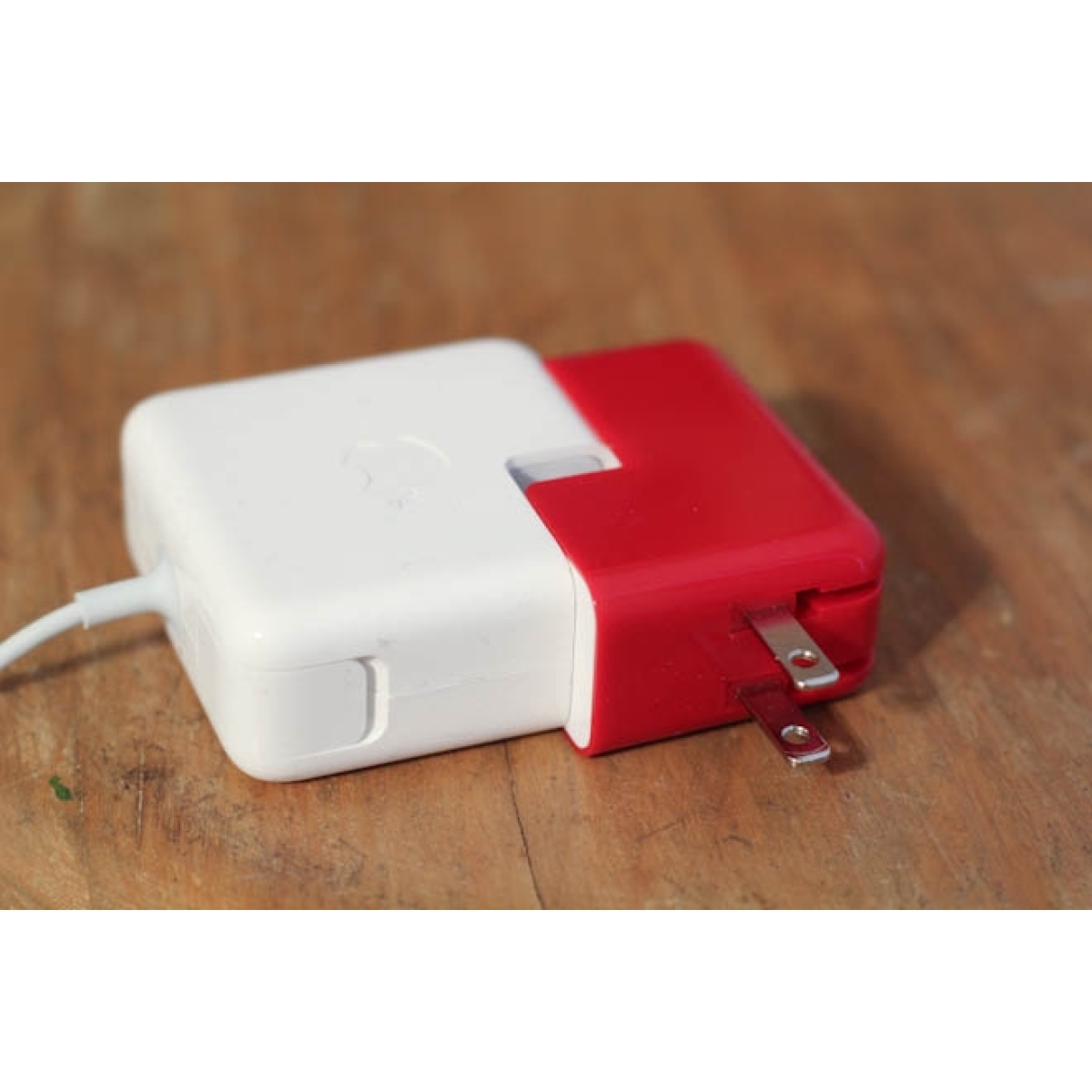 Twelve South Αντάπτορας για φορτιστή MacBook με Θύρα USB 10W PLUGBUG - Image 3