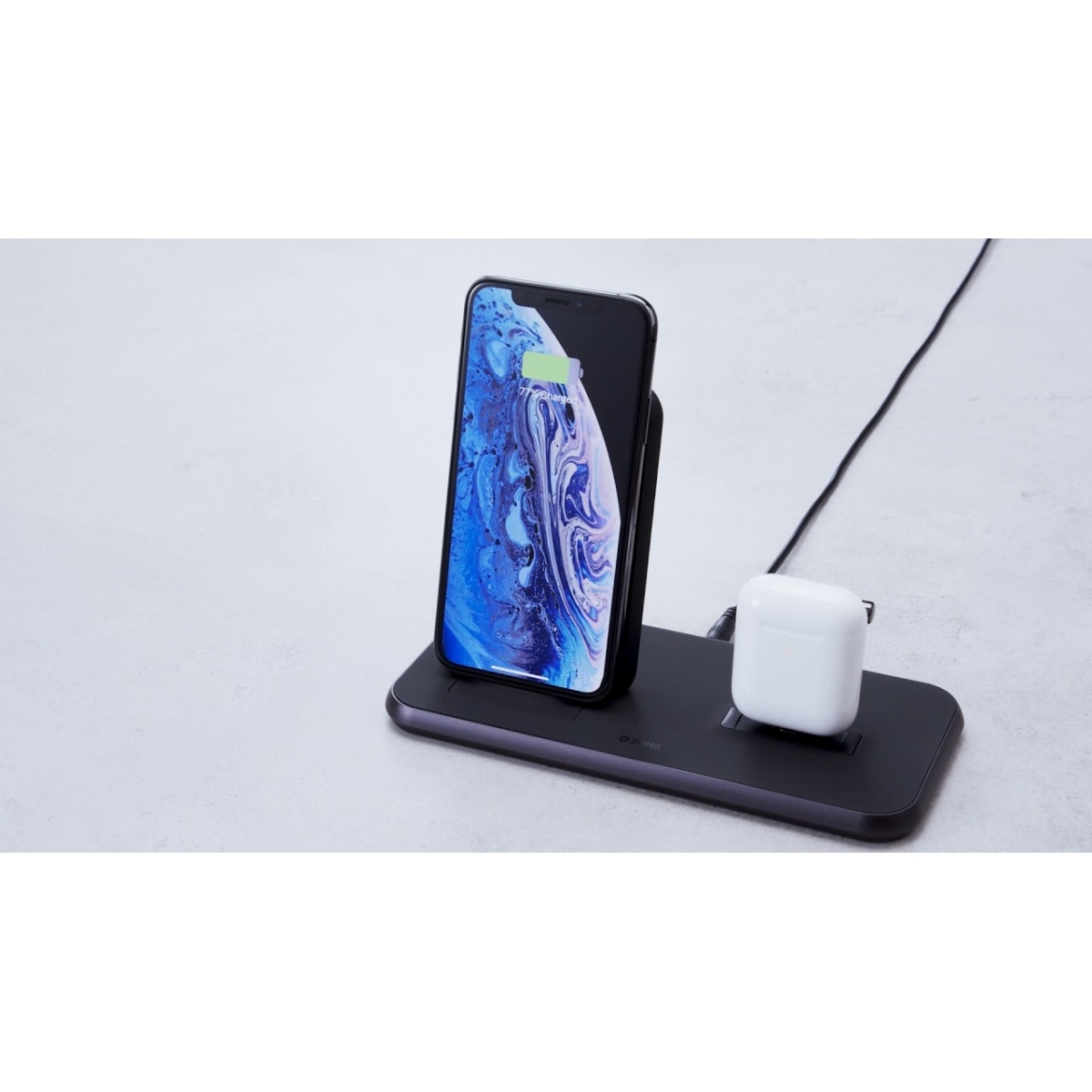 ZENS Aluminium Dual Wireless Charger + Dock 10W Black ZEDC06B/00 - Image 2